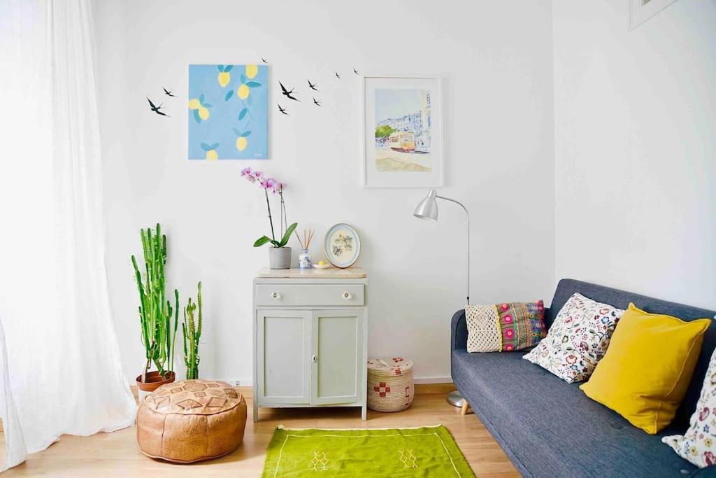 Two Bedroom Cozy Flat By River In Quiet Art Zone Lissabon Exterior foto